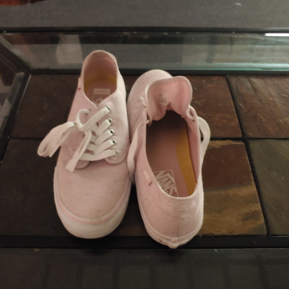 Vans - Picture 2 of 4